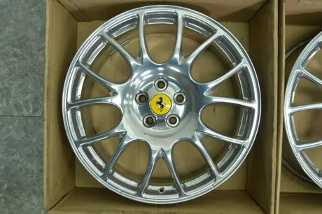 フェラーリ純正 F430 純正オプション 19in ホイール