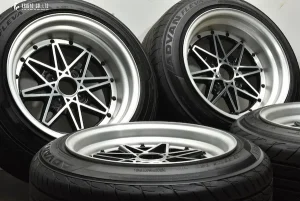 WORK EQUIP 03が装着されたタイヤホイール4本。