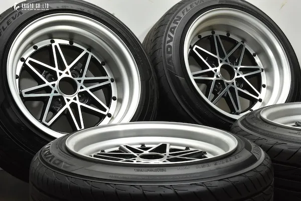 WORK EQUIP 03が装着されたタイヤホイール4本。
